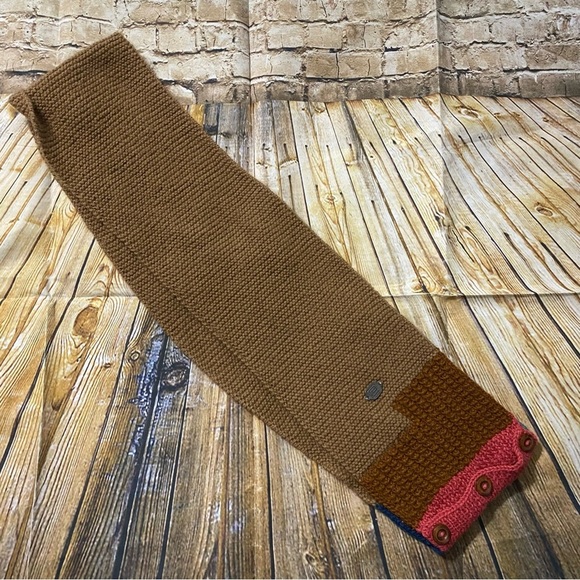 Emilime 100% Alpaca Tan Blue Button Infinity Scarf - Picture 1 of 4
